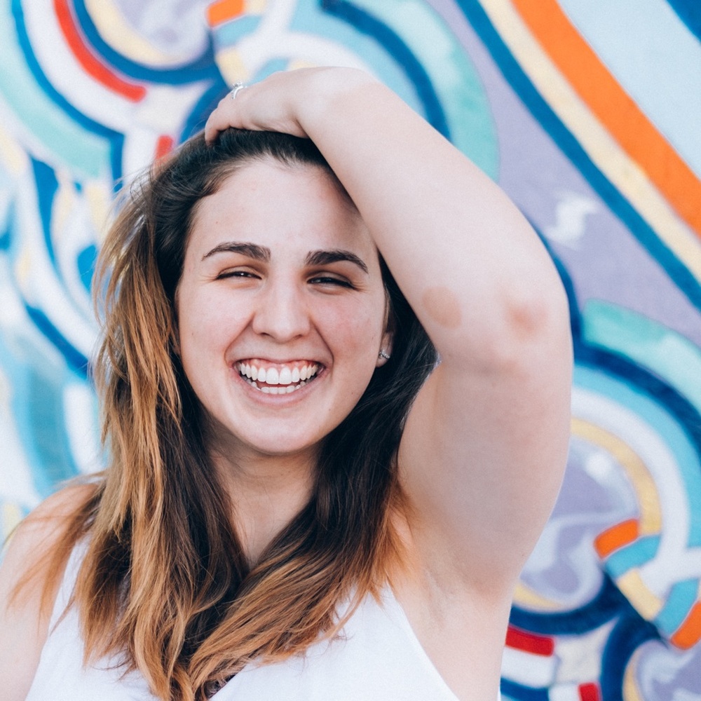 Meet your Posher, Adelina